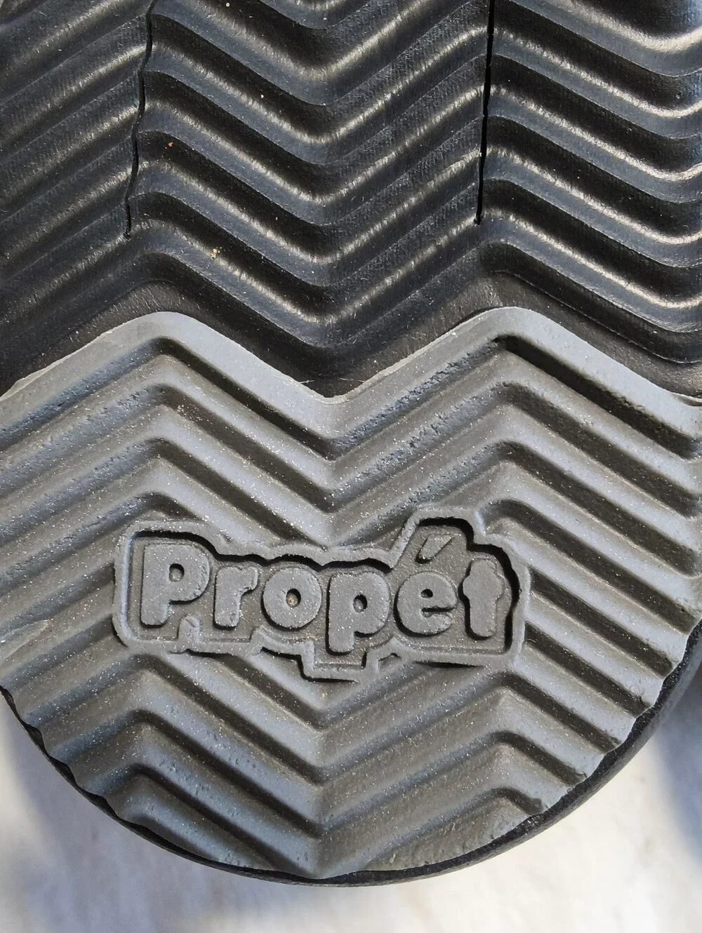Propet men wide